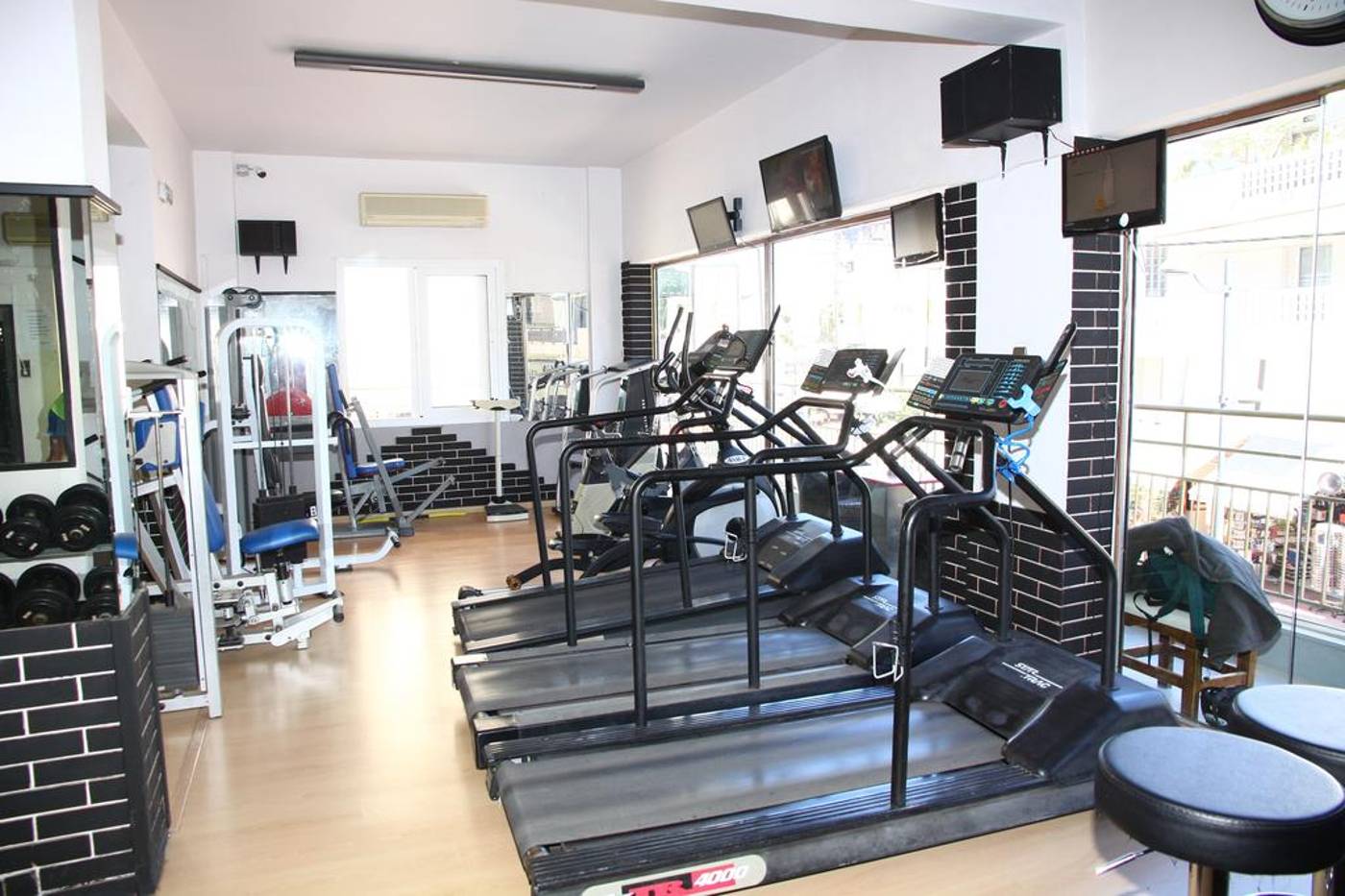 Dimitrion-Sports-and-Entertainment-17