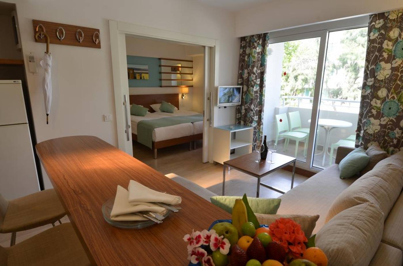 Side Resort Hotel