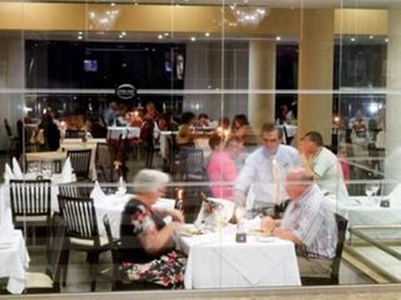 Capital-Coast-Resort-and-Spa-Restaurant-30