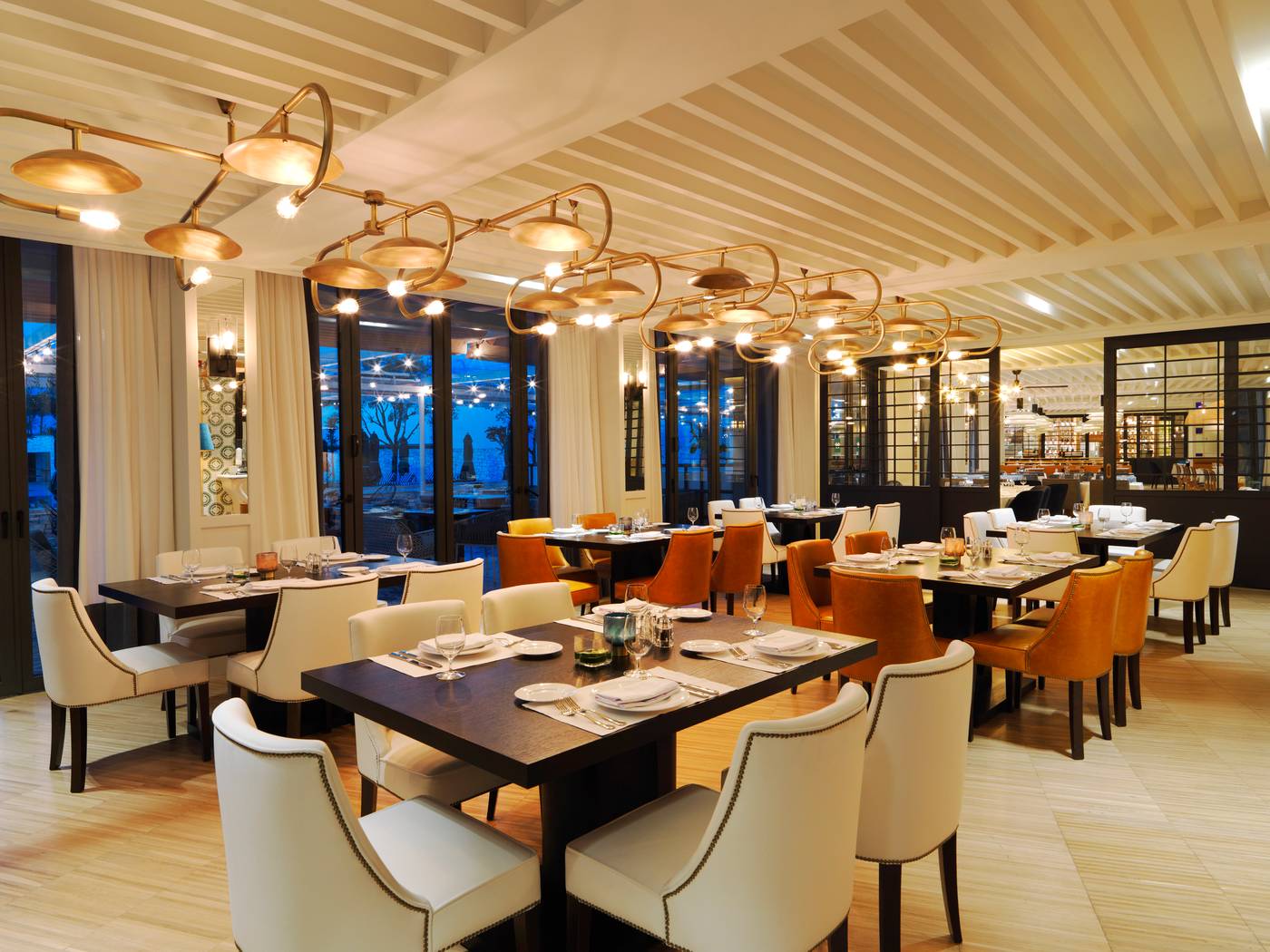 Hotel-Camiral-Restaurant-24