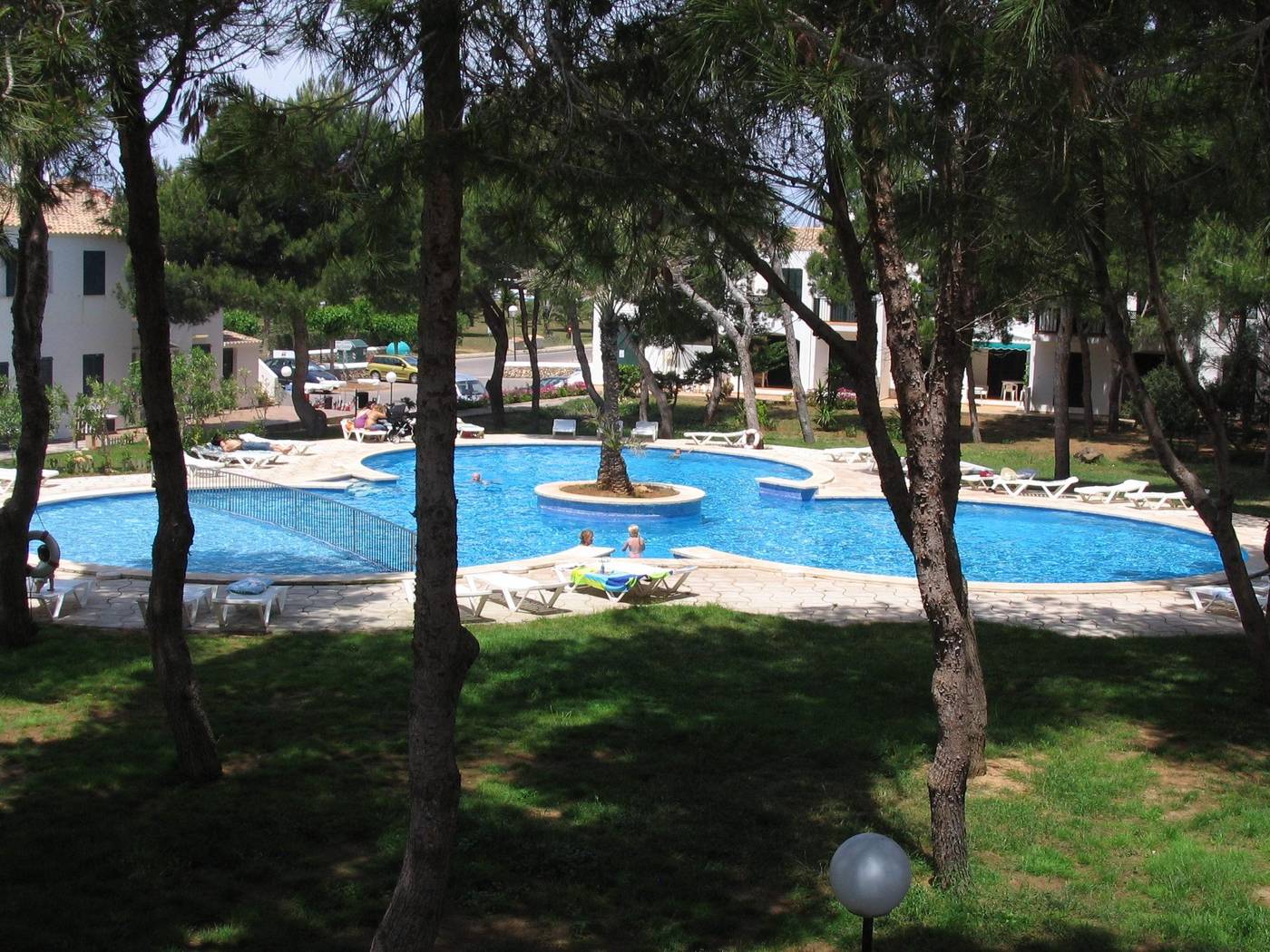 Las-Brisas-I---II-Pool-7