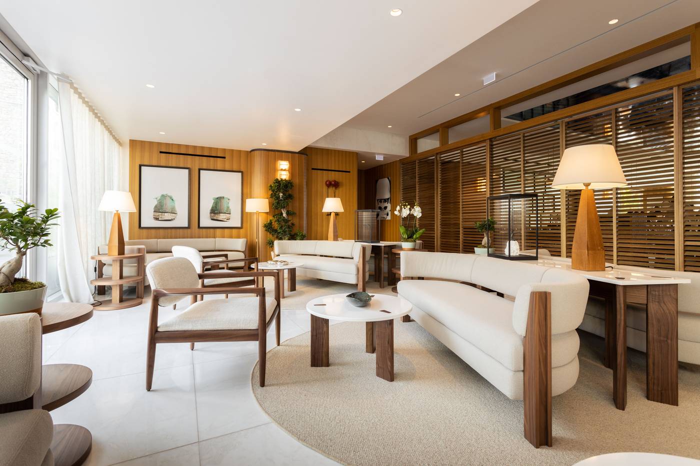 Le-Grand-Hotel-Lobby-68