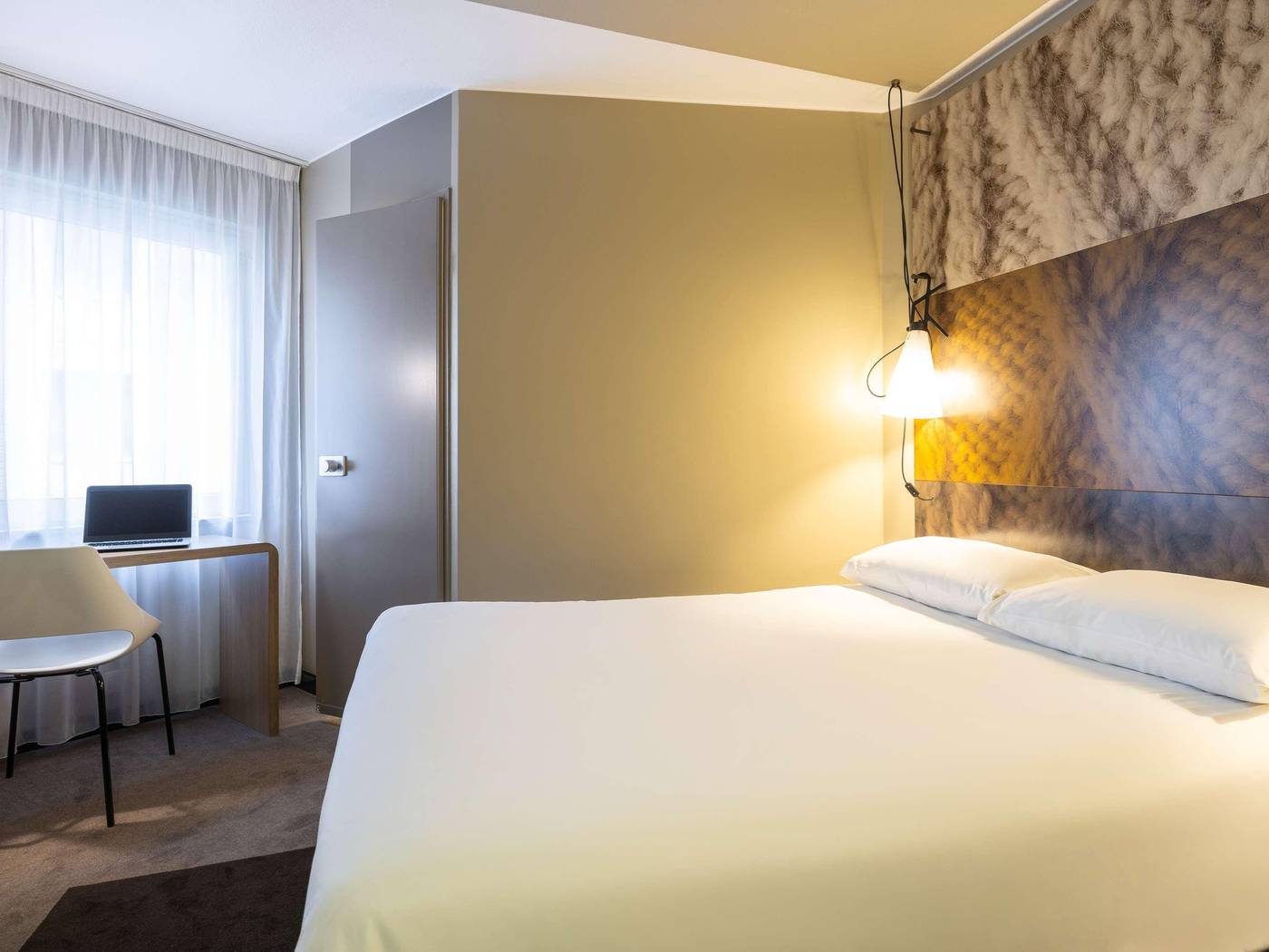 ibis-Brussels-City-Centre-Room-40