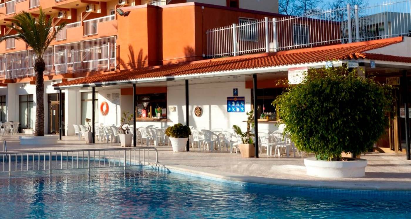 Cabana-Hotel-Pool-3