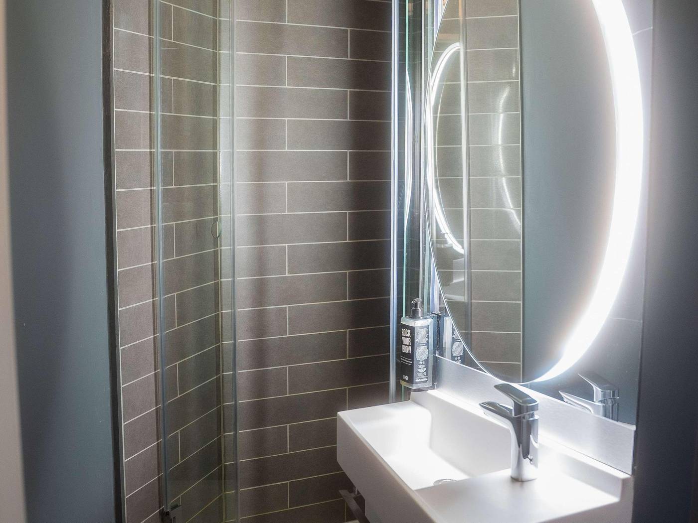 ibis-Nice-Centre-Gare-Room-43