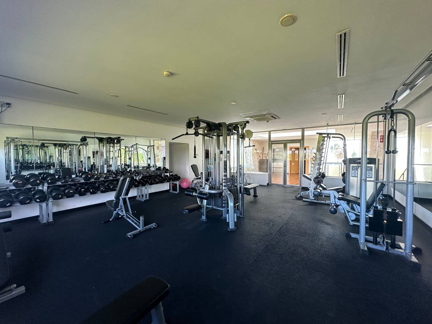 Grand-Sirenis-Riviera-Maya-Resort---Spa-Sports-and-Entertainment-96