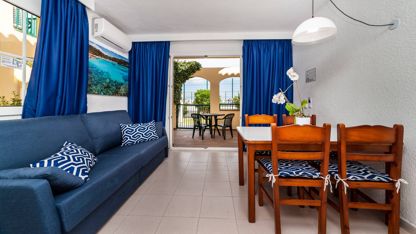 Apartamentos-Globales-Binimar-Room-23