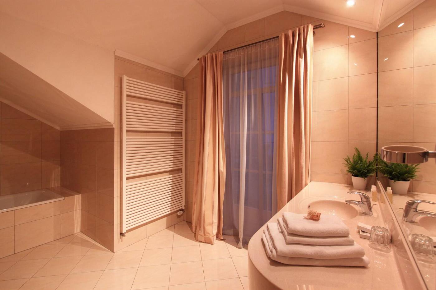 Angelis-Hotel-Prague-Room-23