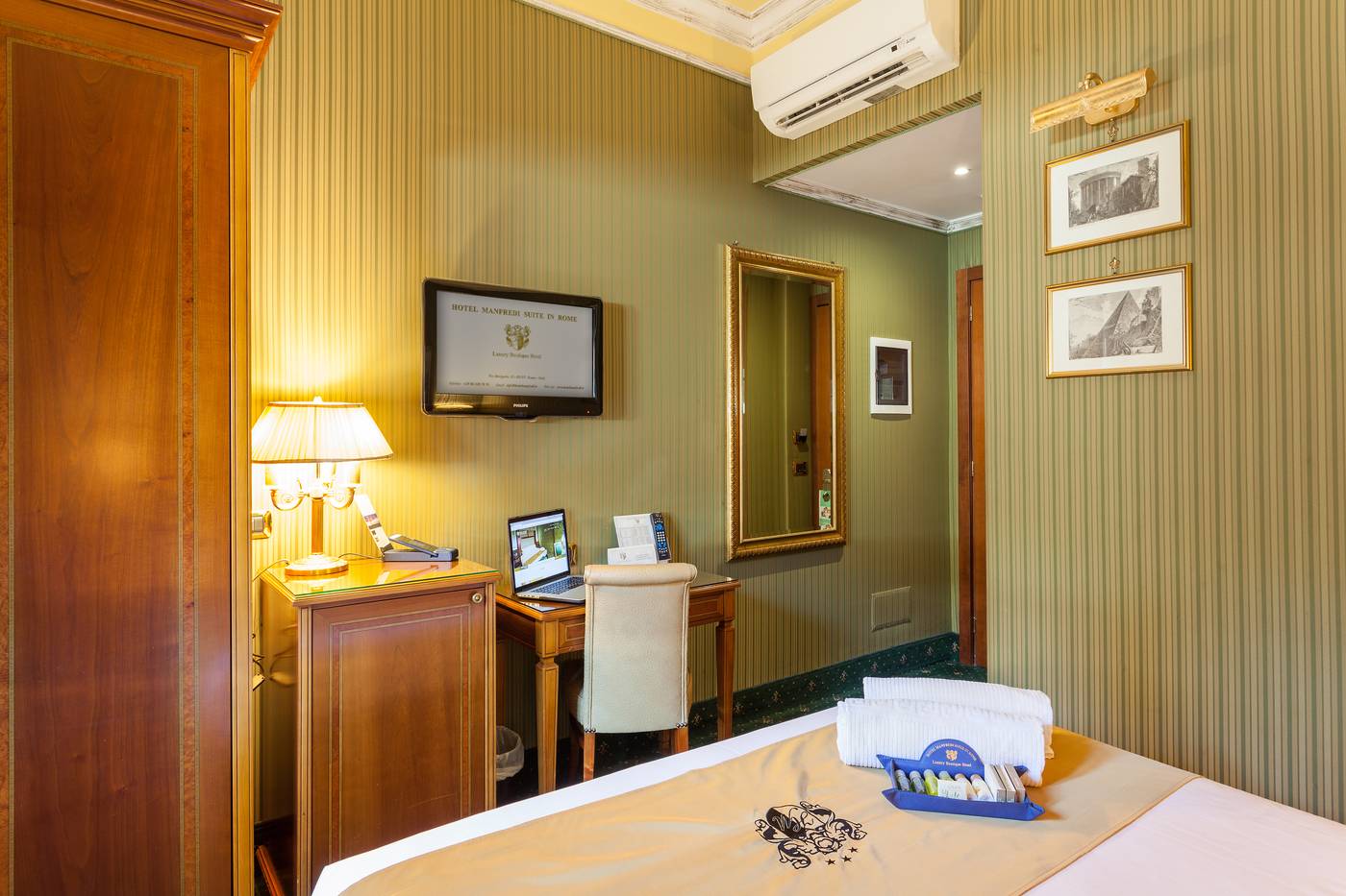 Hotel-Manfredi-Suite-In-Rome-Room-27