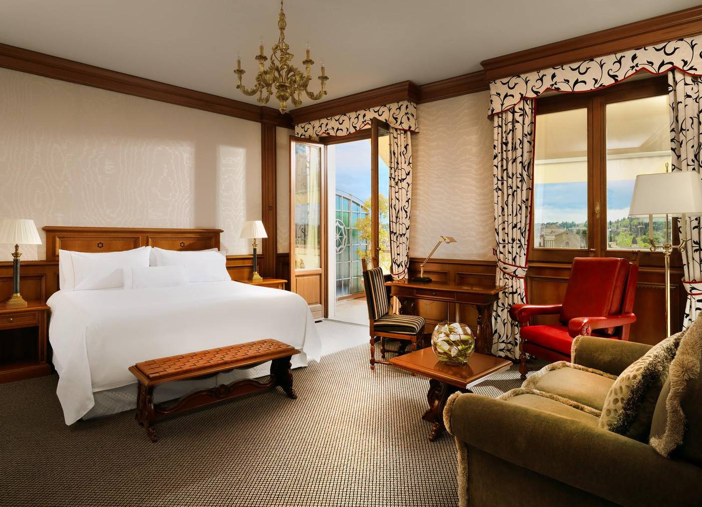 The-Westin-Excelsior-Room-27