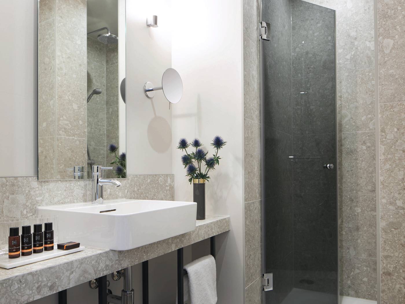 Classik-Hotel-Alexander-Plaza-Room-43