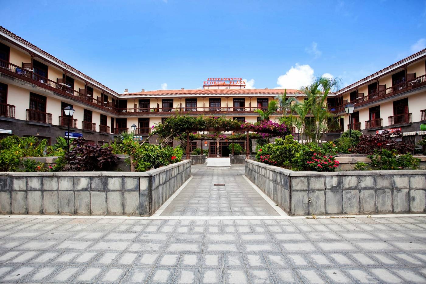 Be-Smart-Florida-Plaza-General-view-5