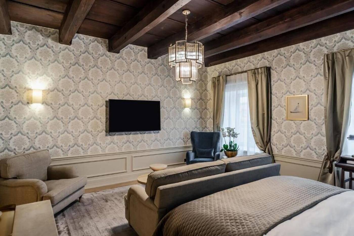 Hotel-Unicus-Palace-Old-Town---Destigo-Hotels-Room-50