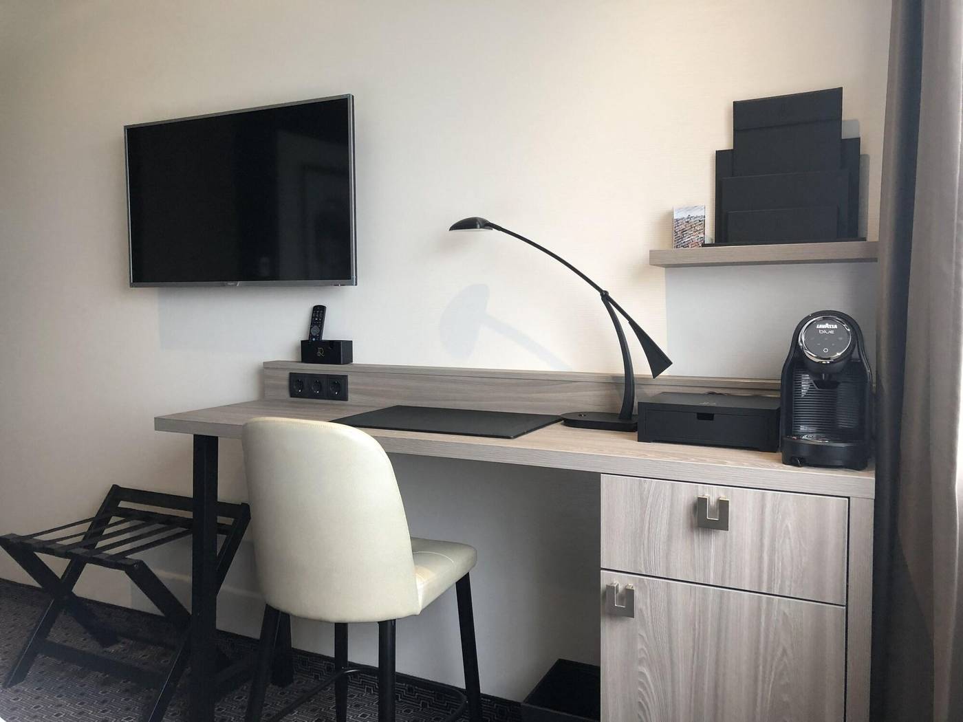 Riva Hotel The Hague-Netherlands-Delft-Room-9