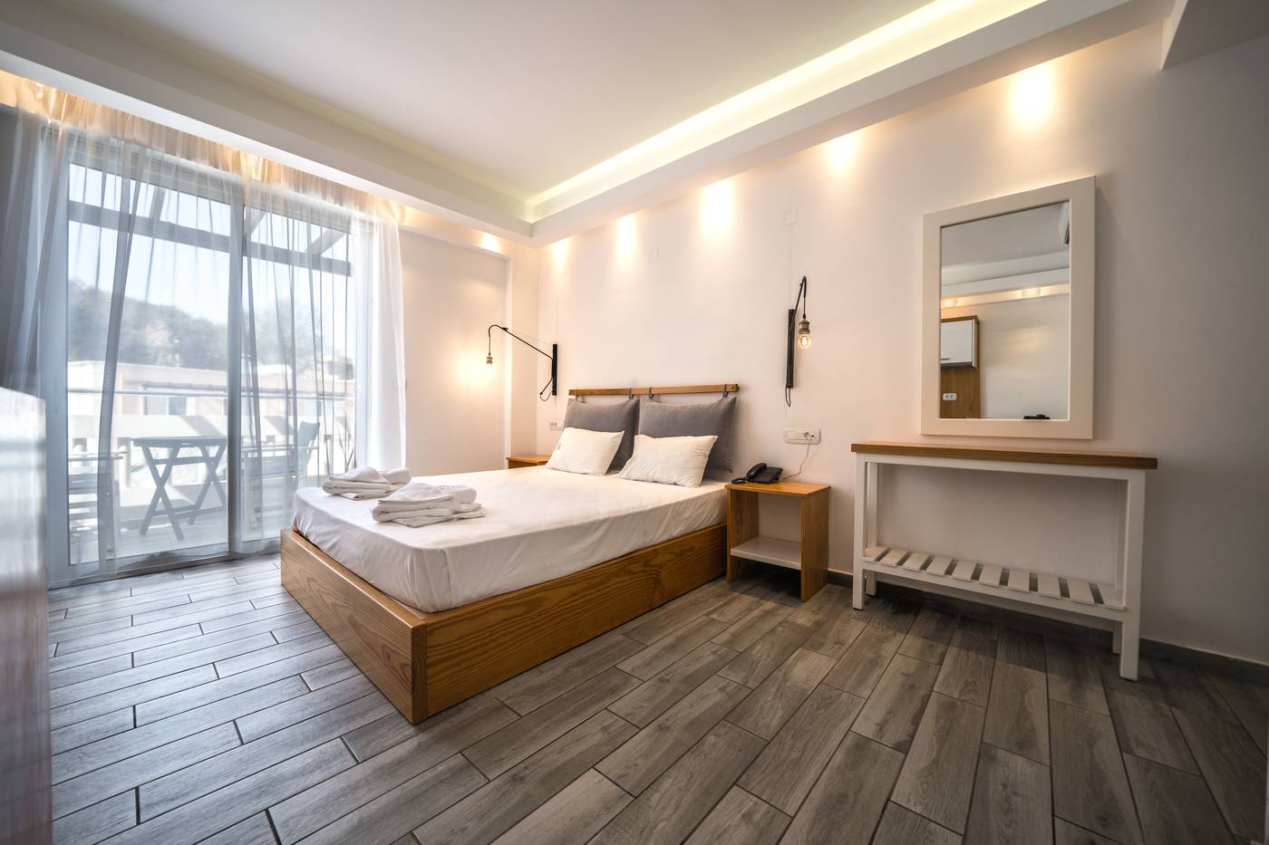 Porto-Kalamaki-Hotel-Apartments-Room-12