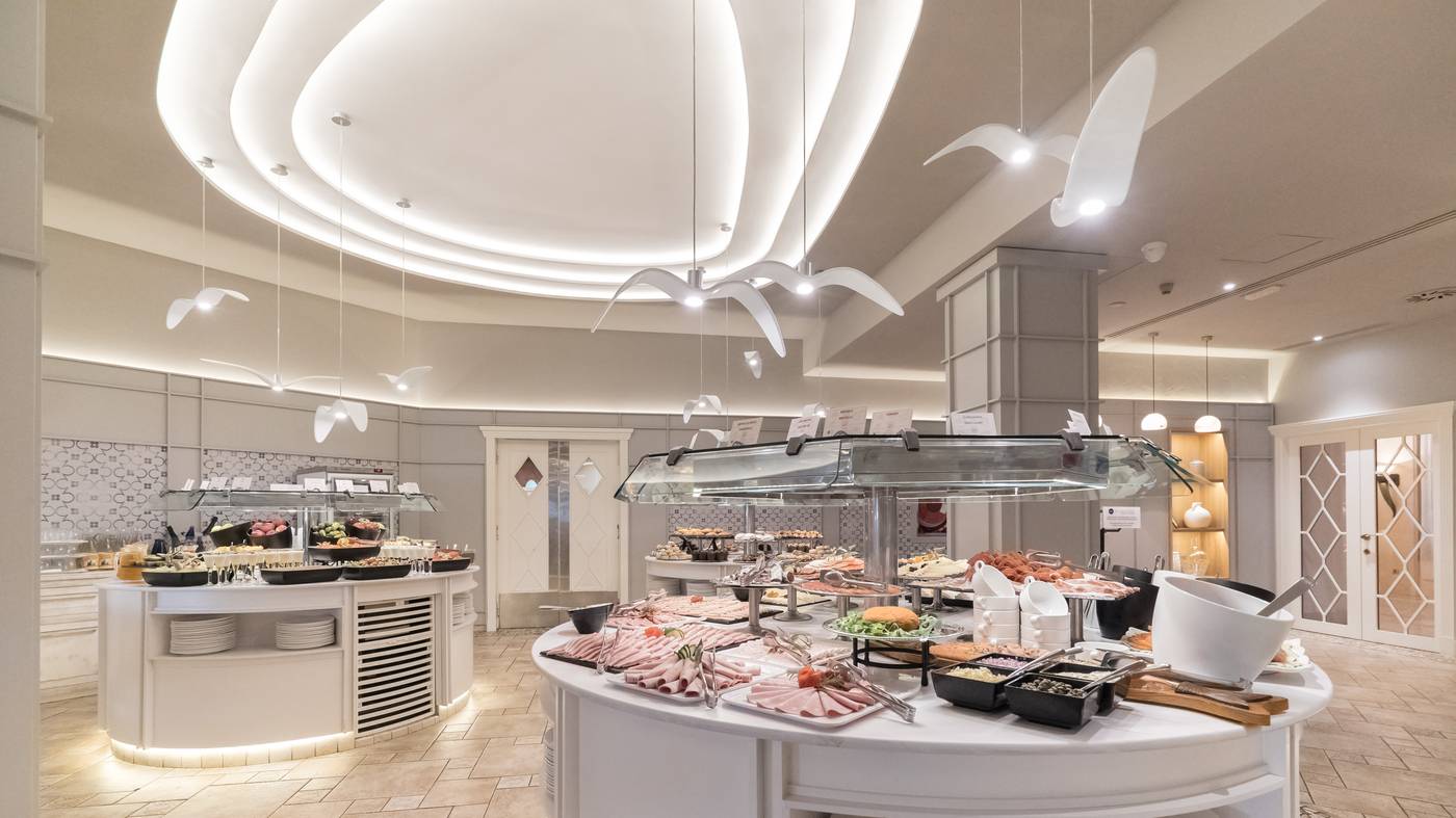 SH-Villa-Gadea-Restaurant-49