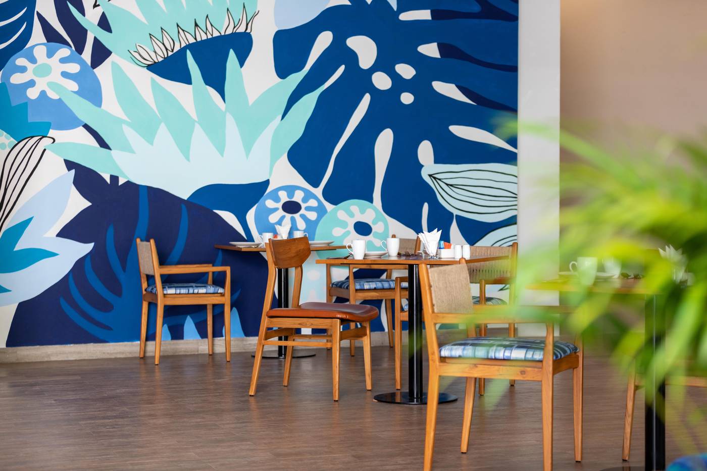 Manathai-Surin-Phuket-Restaurant-47