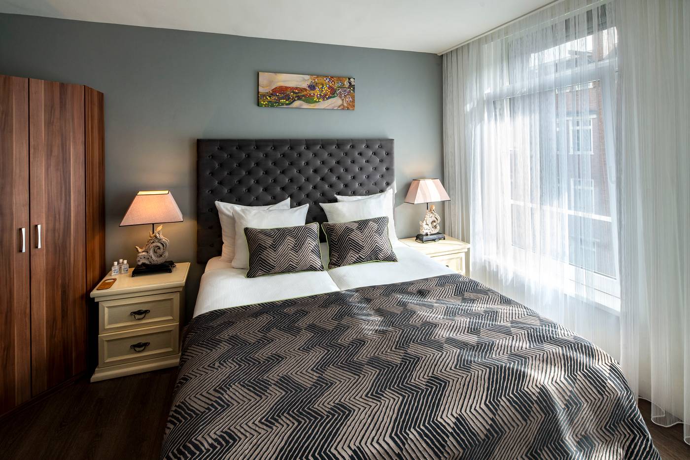 Hotel-Jupiter-Room-21