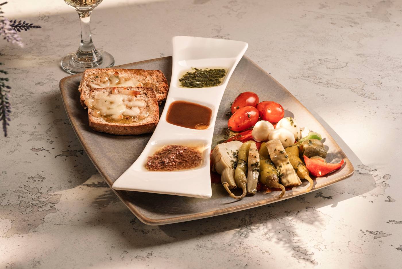 Leonardo-Club-Laura-Beach-And-Splash-Resort-Restaurant-43