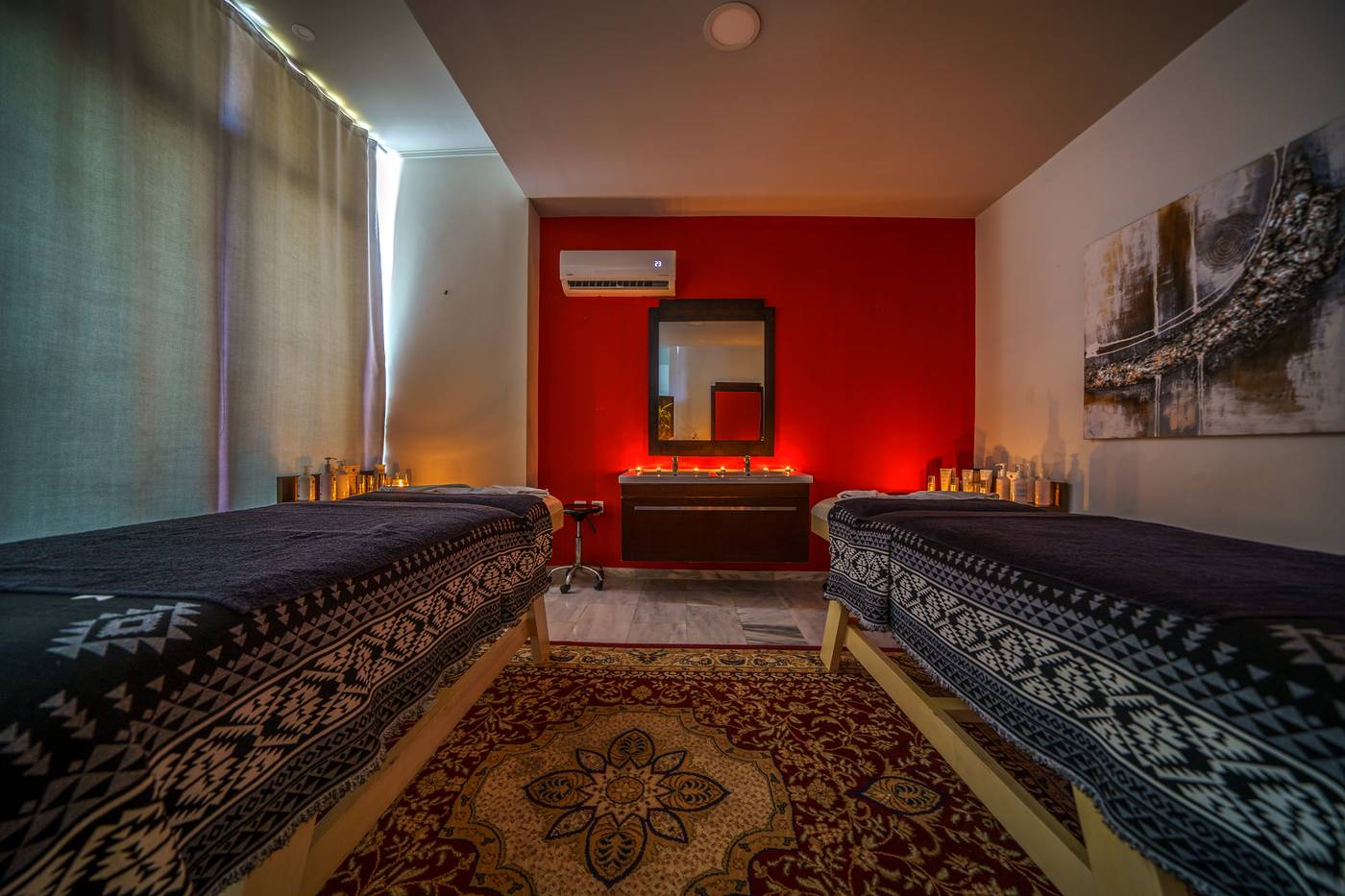 Macaris-Suites-and-Spa-Sports-and-Entertainment-45