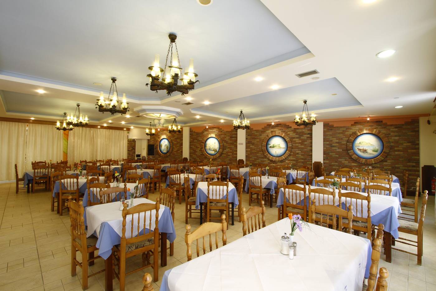 Bintzan-Inn-Restaurant-35