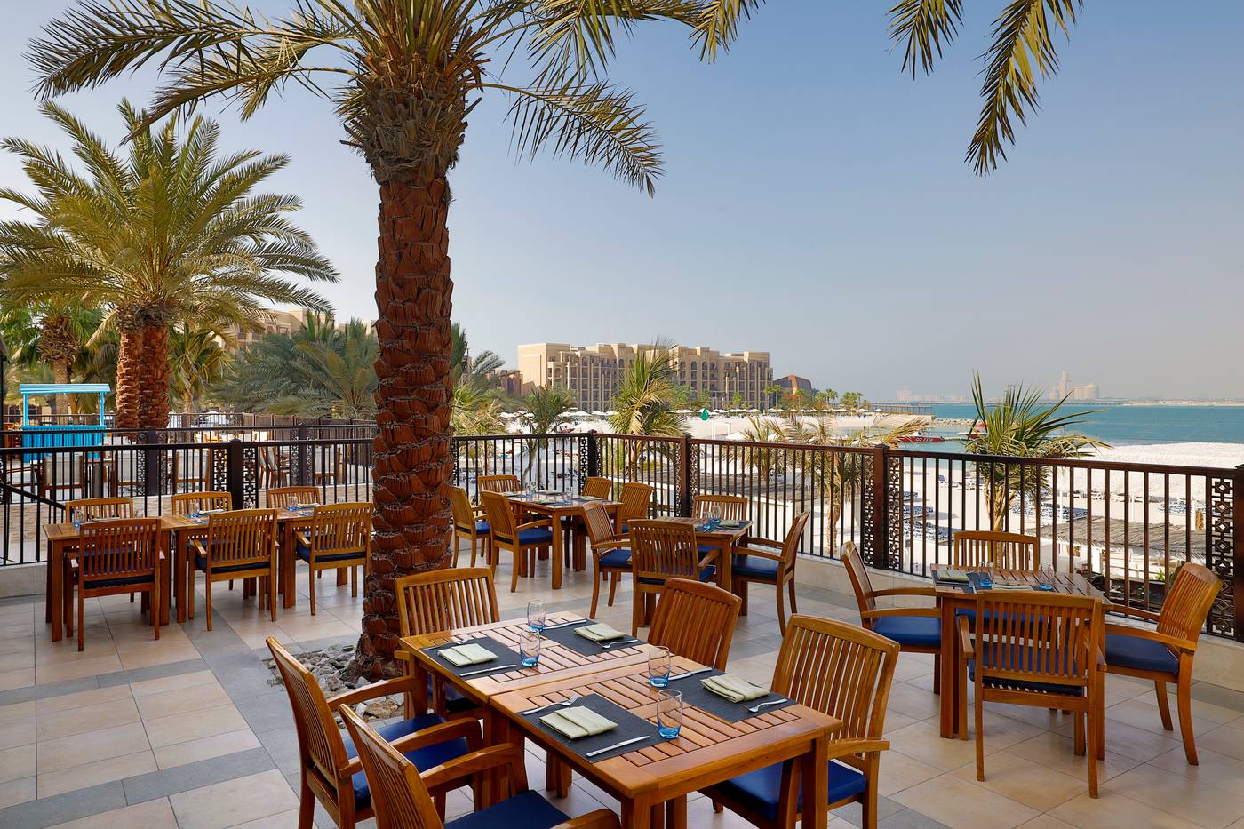 DoubleTree Resort by Hilton Resort & Spa Marjan Island