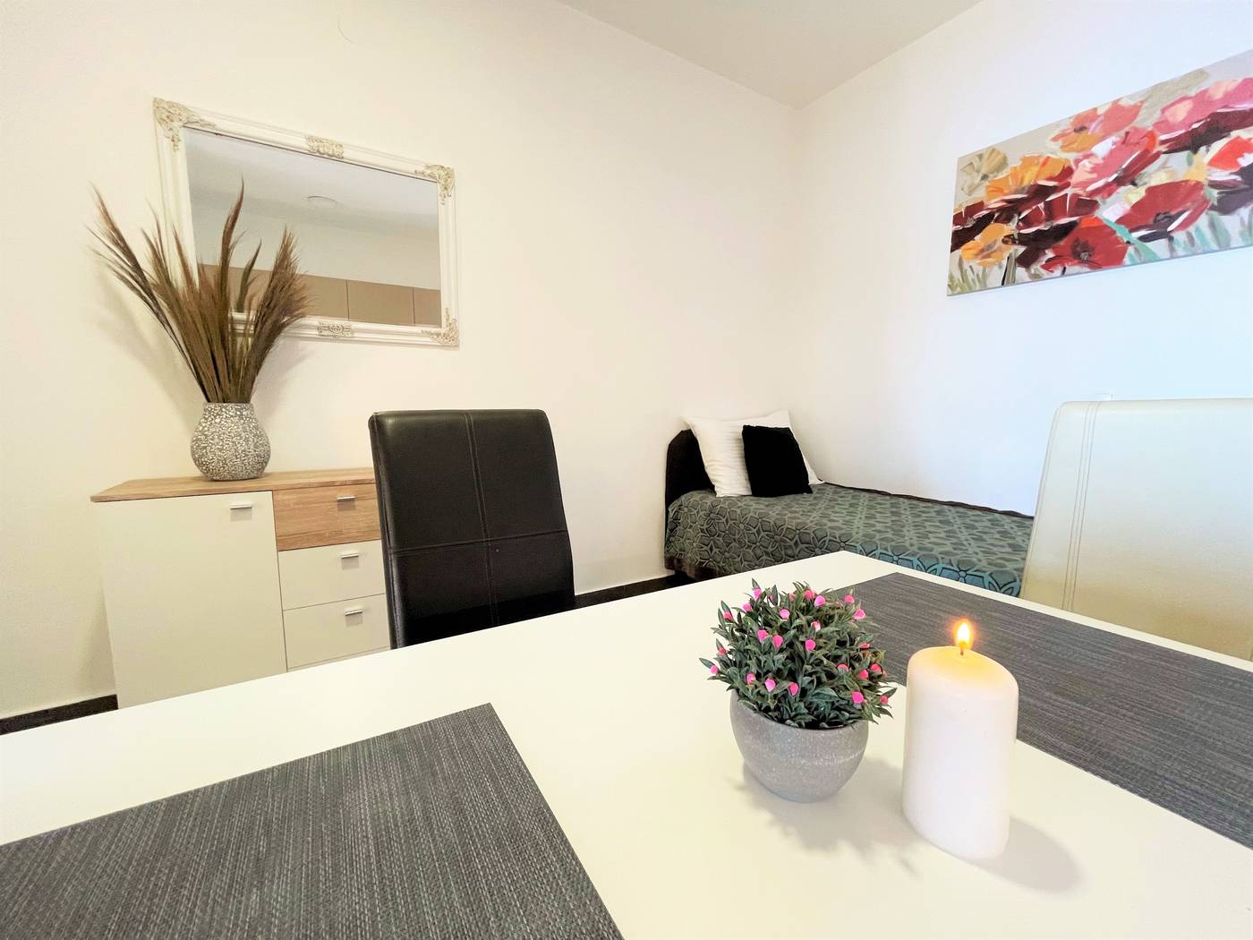 Villa-Sunset-Room-70