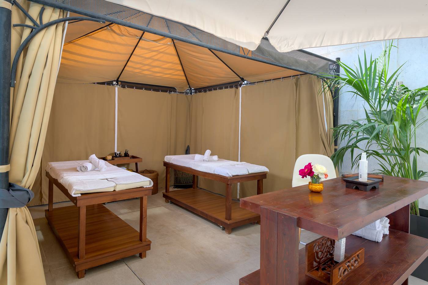 Oceanis-Beach-Hotel-Sports-and-Entertainment-48