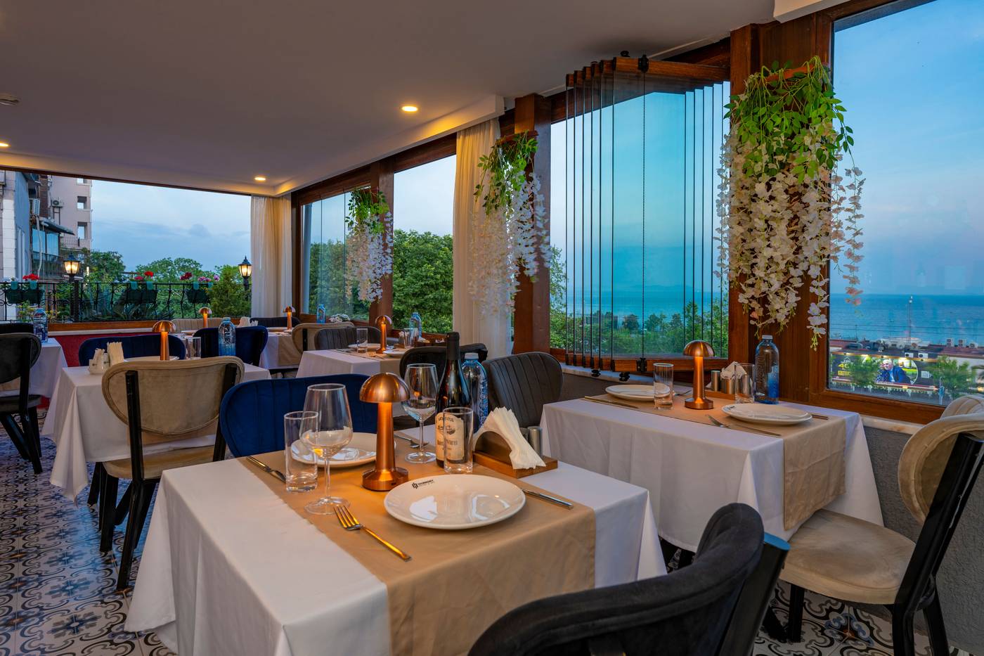 Harmony-Hotel-Istanbul-Terrace-2