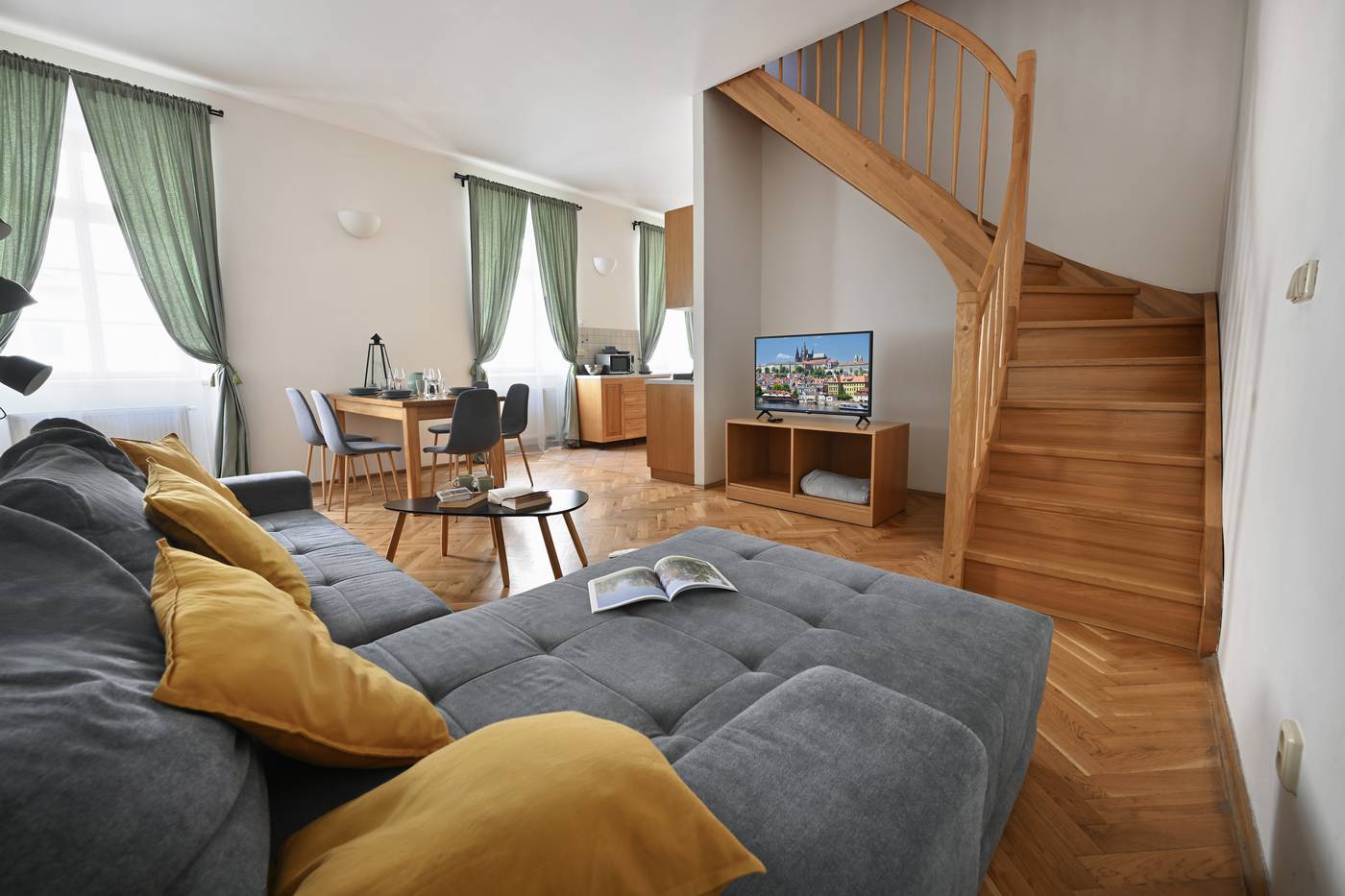 Boutique-Apartments-White-Swan-Room-34