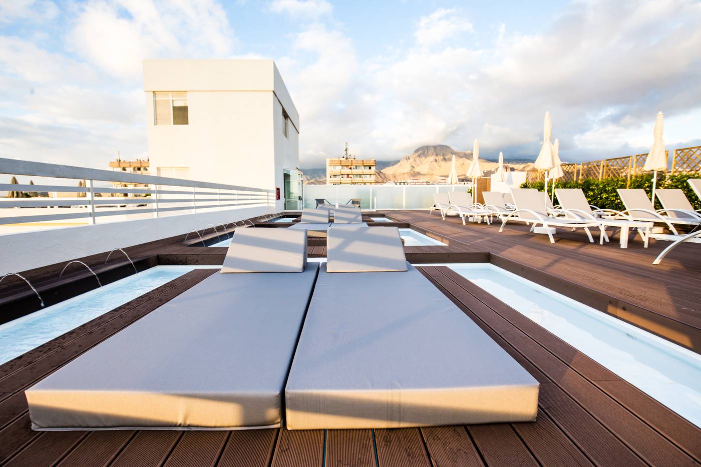 Coral-Suites---Spa---Adults-Only-Terrace-10