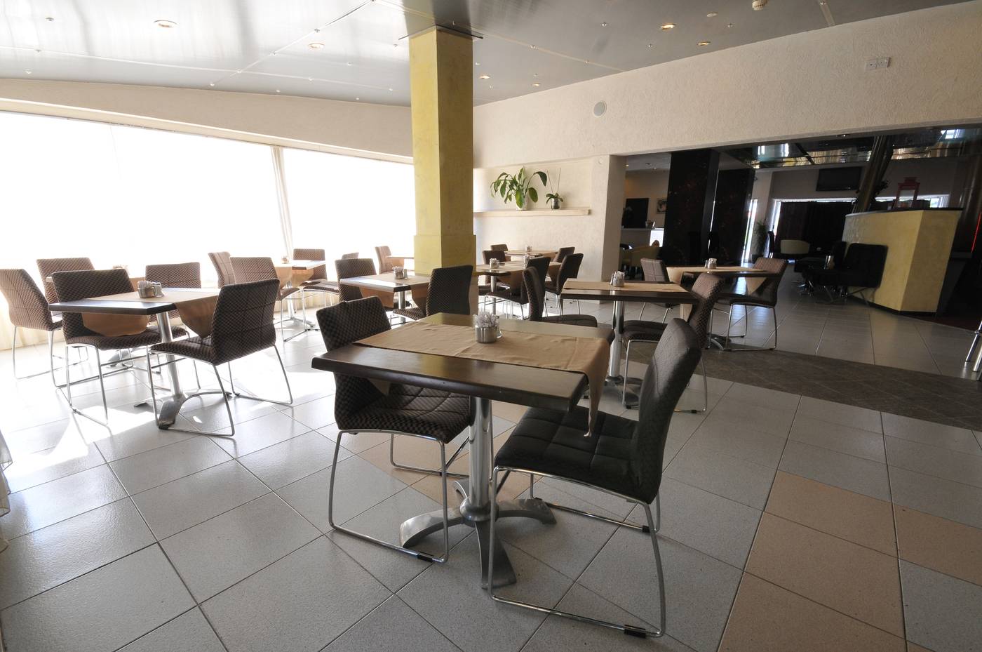 Kings-Restaurant-42