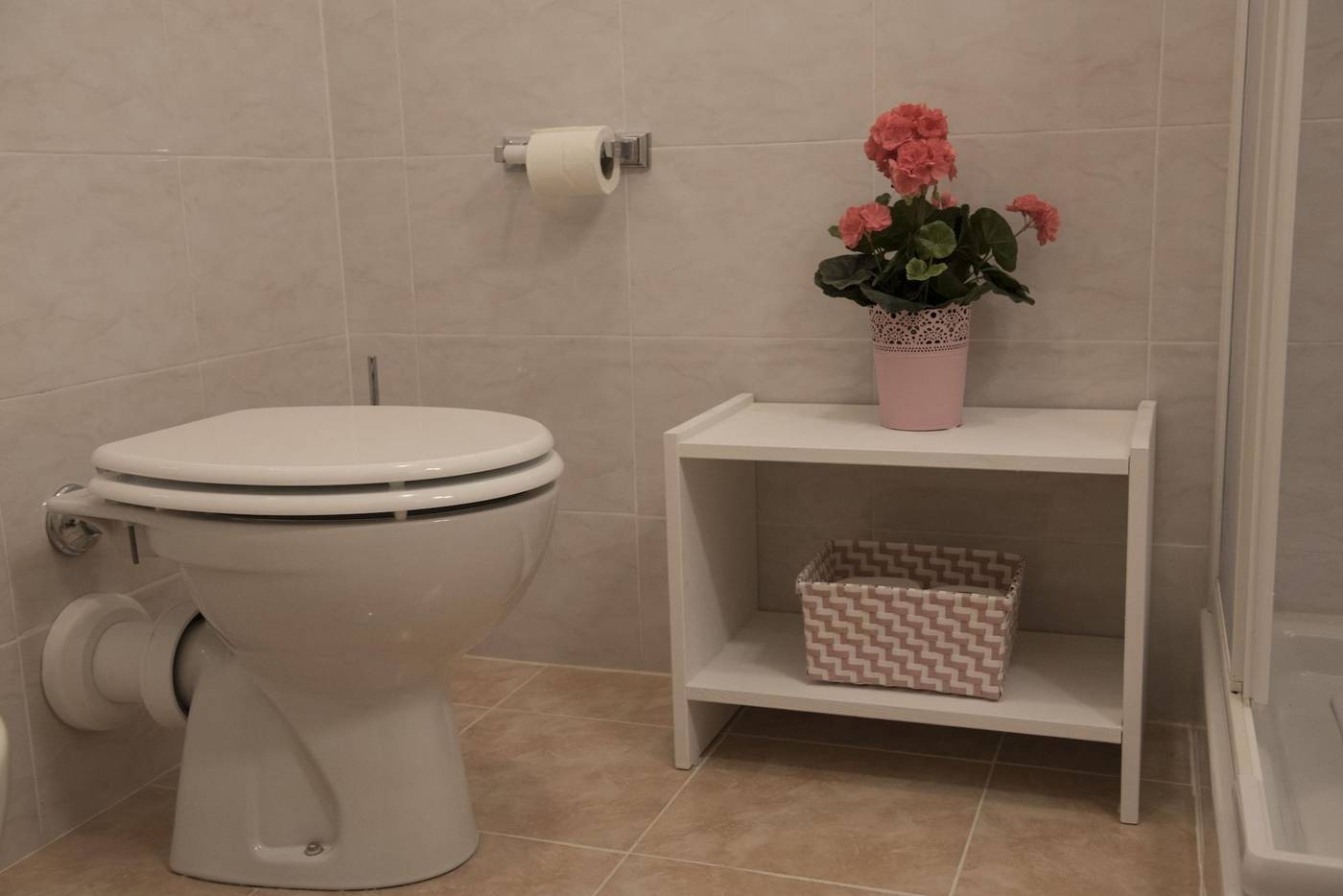 Authentic-Sweet-Home-Room-32