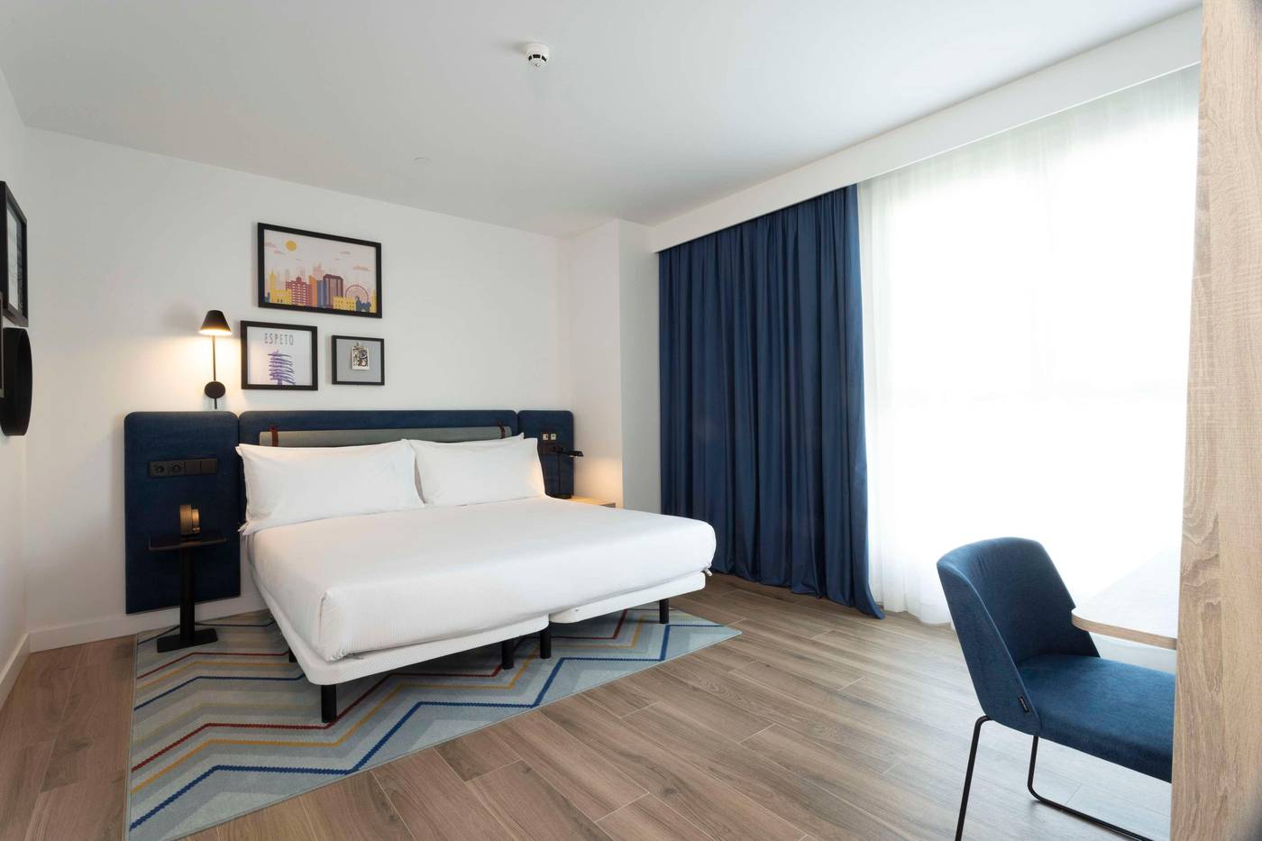 Hampton-By-Hilton-Malaga-Martiricos-Room-12