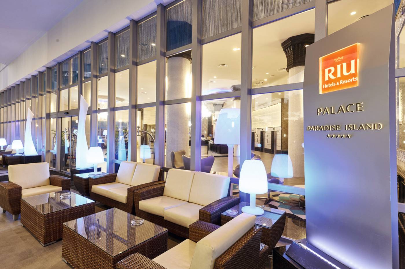Riu-Paradise-Island---Adults-Only-Lobby-48