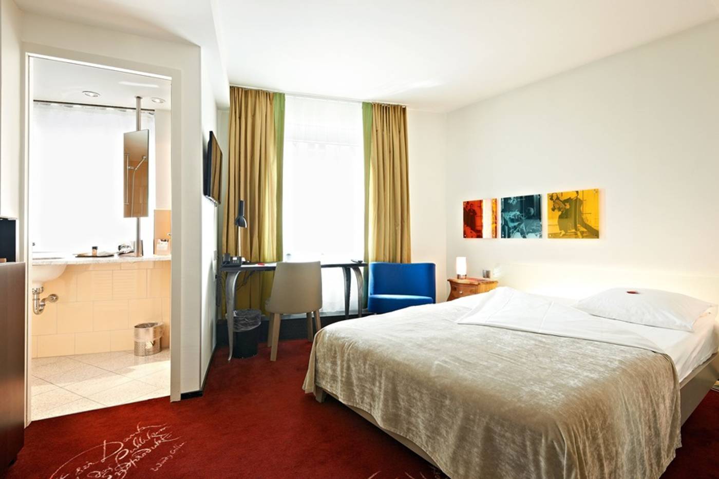 Hotel Swiss Chocolate by Fassbind-Switzerland-ZURICH-Room-8