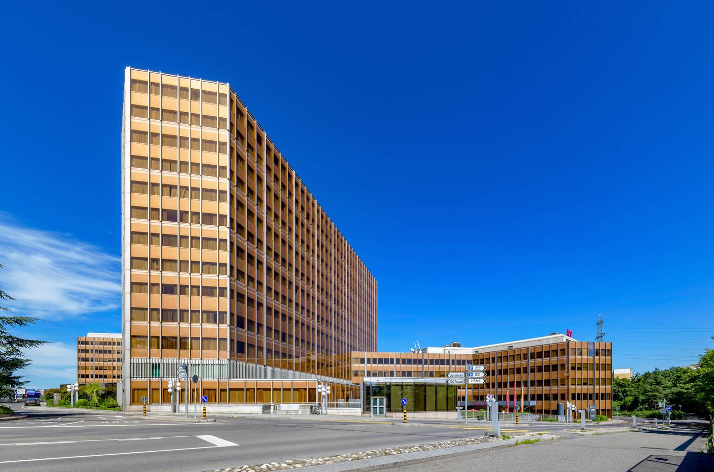 Movenpick-Hotel-And-Casino-Geneva-General-view-1