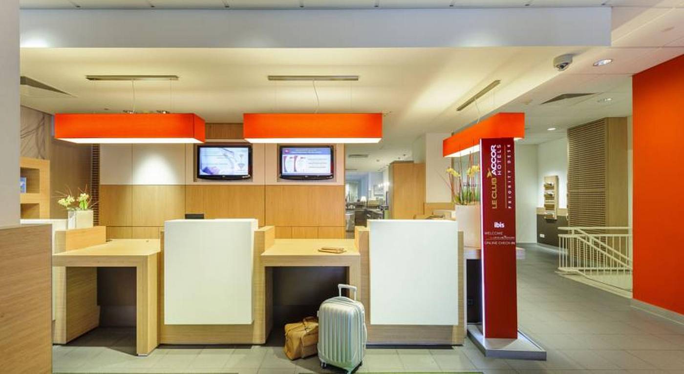 ibis-Muenchen-City-Lobby-19