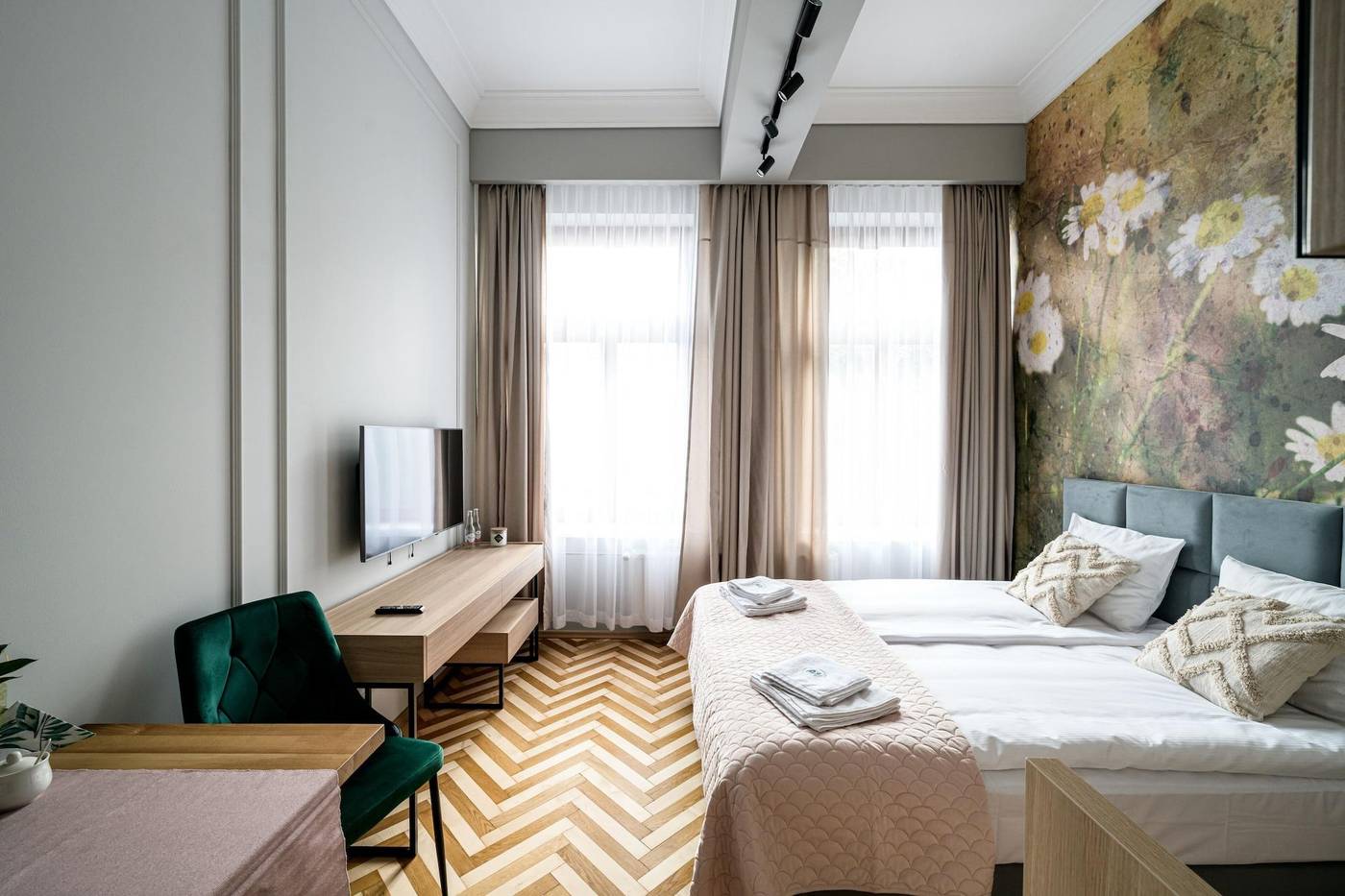 Arts-Apartments-Room-30