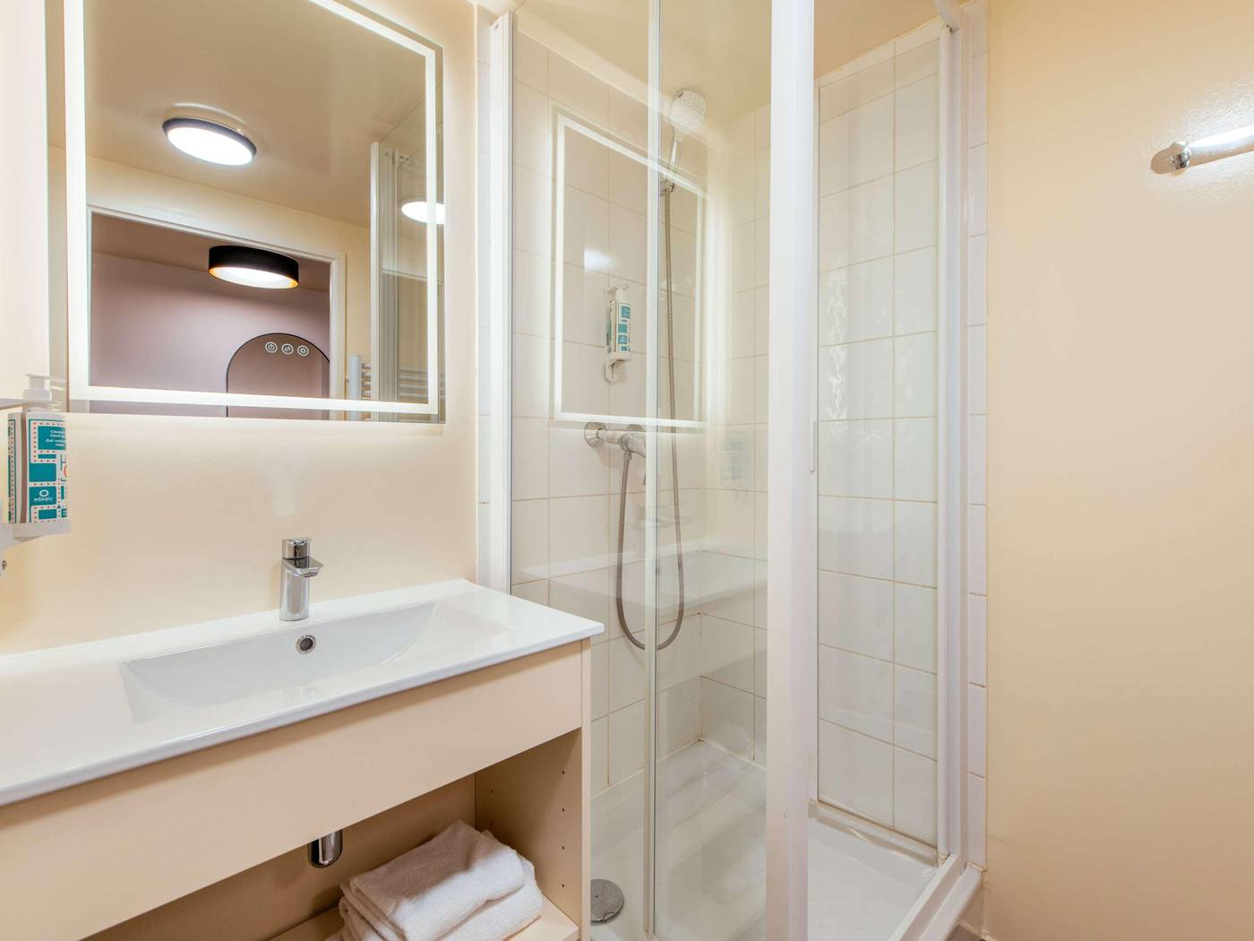 Aparthotel-Adagio-access-Paris-Asnieres-Room-44