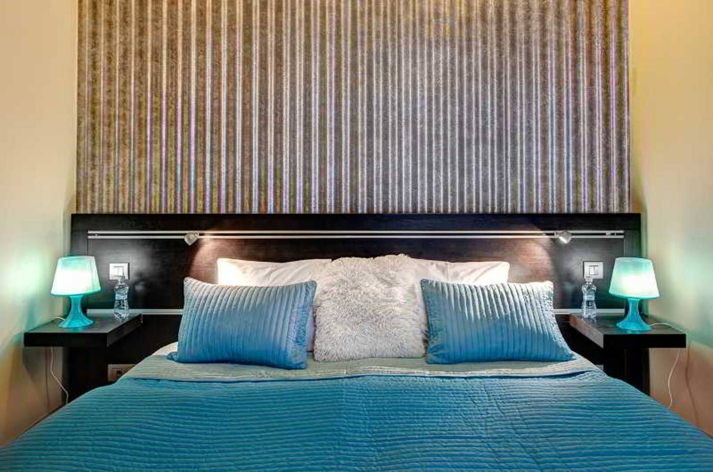 The-Art-House-Room-30