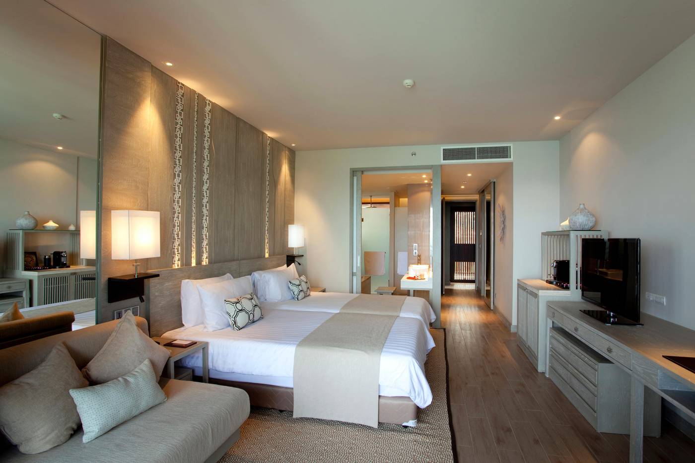 Pullman-Phuket-Arcadia-Resort-Room-36