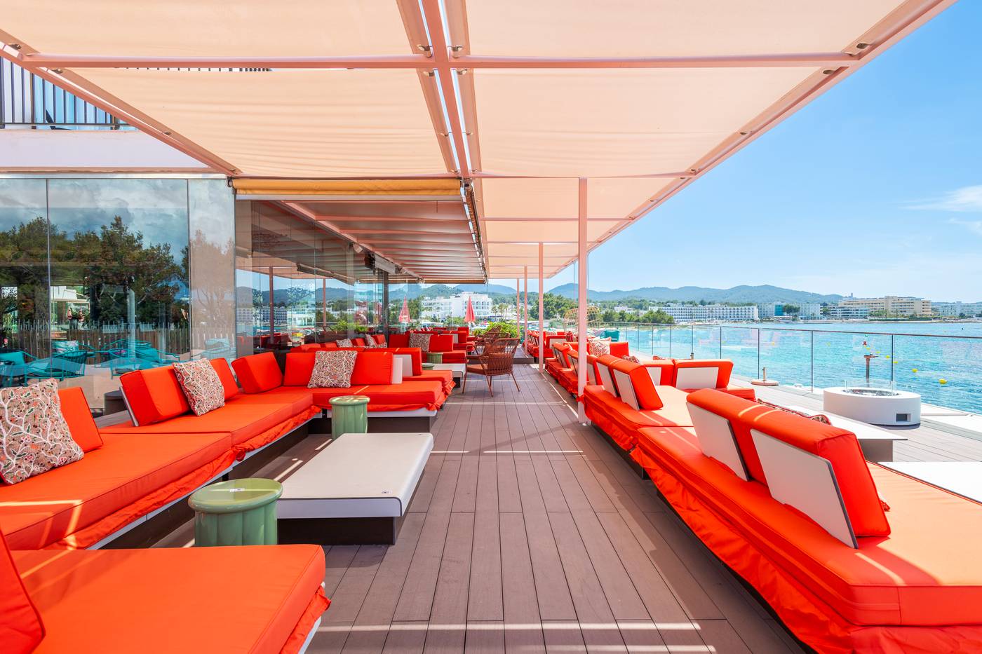 NYX-Hotel-Ibiza---Adults-Only-Bar-15