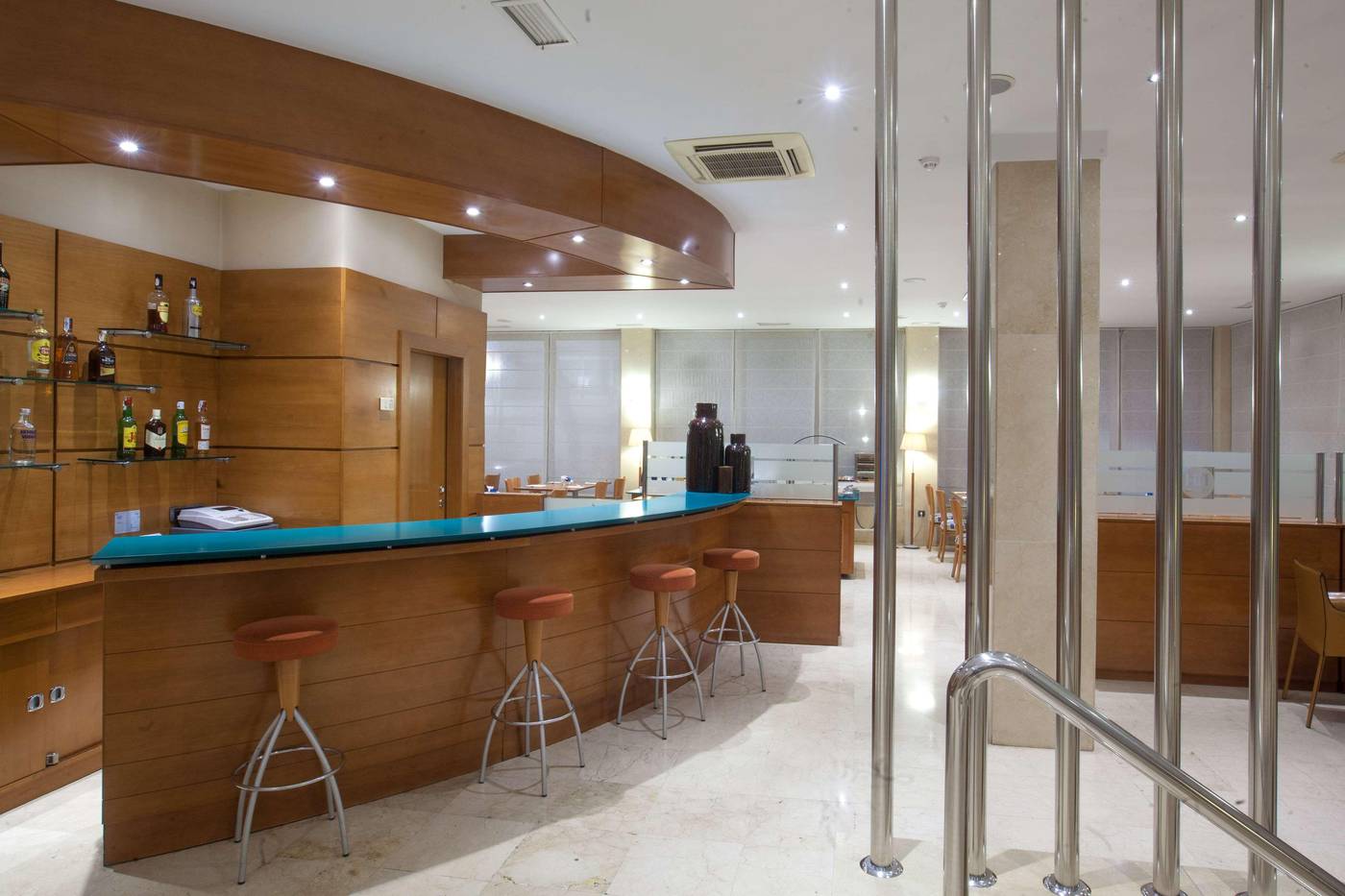 NH-San-Pedro-de-Alcantara-Bar-14