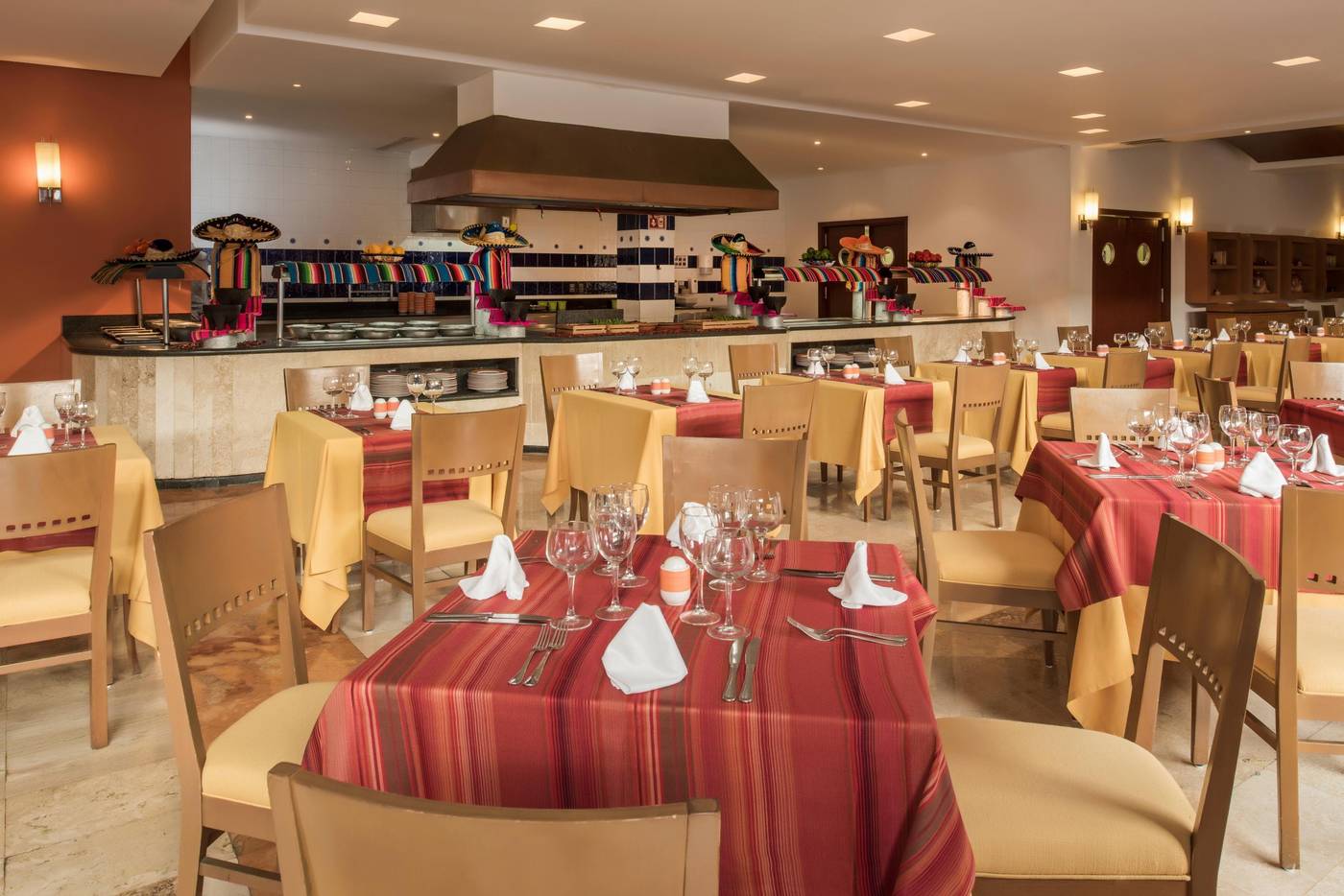 Grand-Riviera-Princess-Restaurant-45