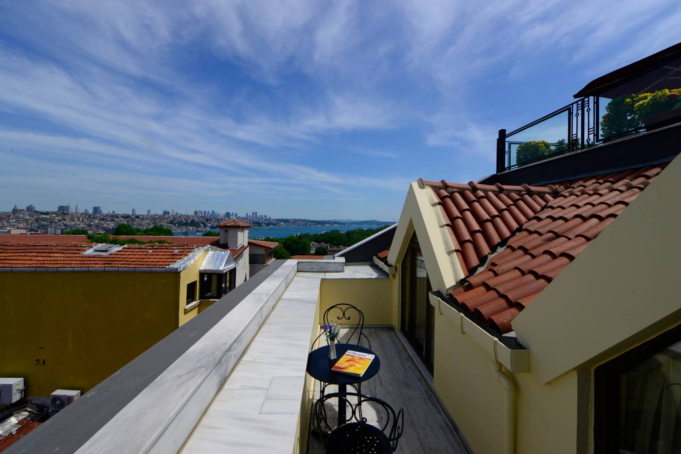 Agora-Life-Hotel-Room-1