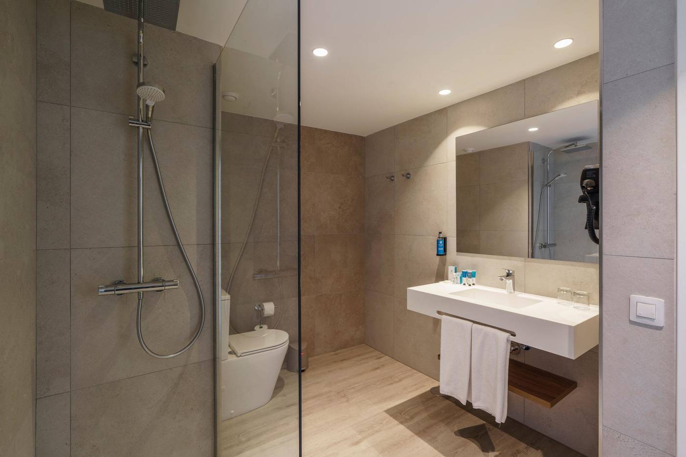 Aguamarina-Golf-Room-35