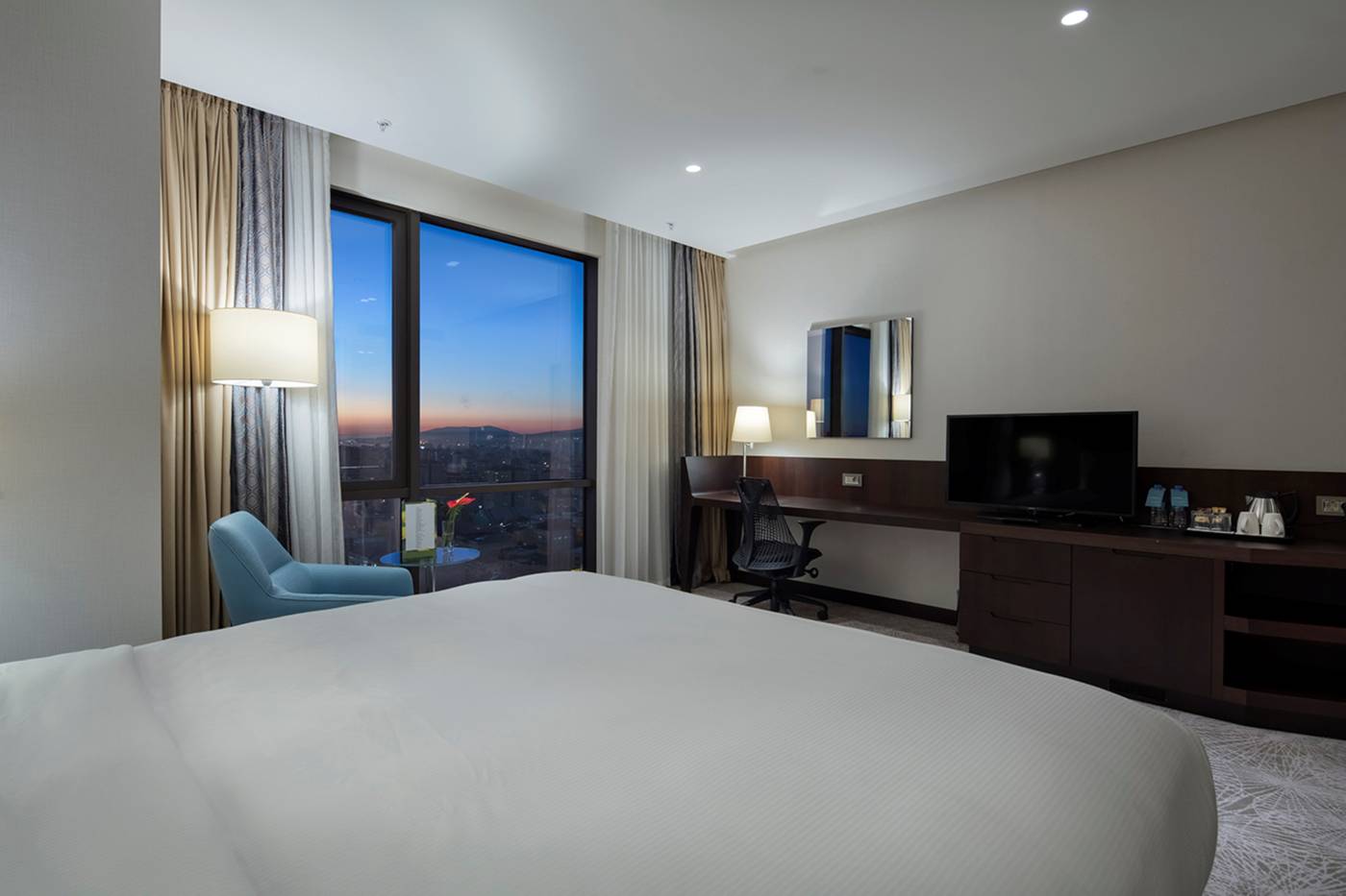 DoubleTree-by-Hilton-Istanbul-Umraniye-Room-16