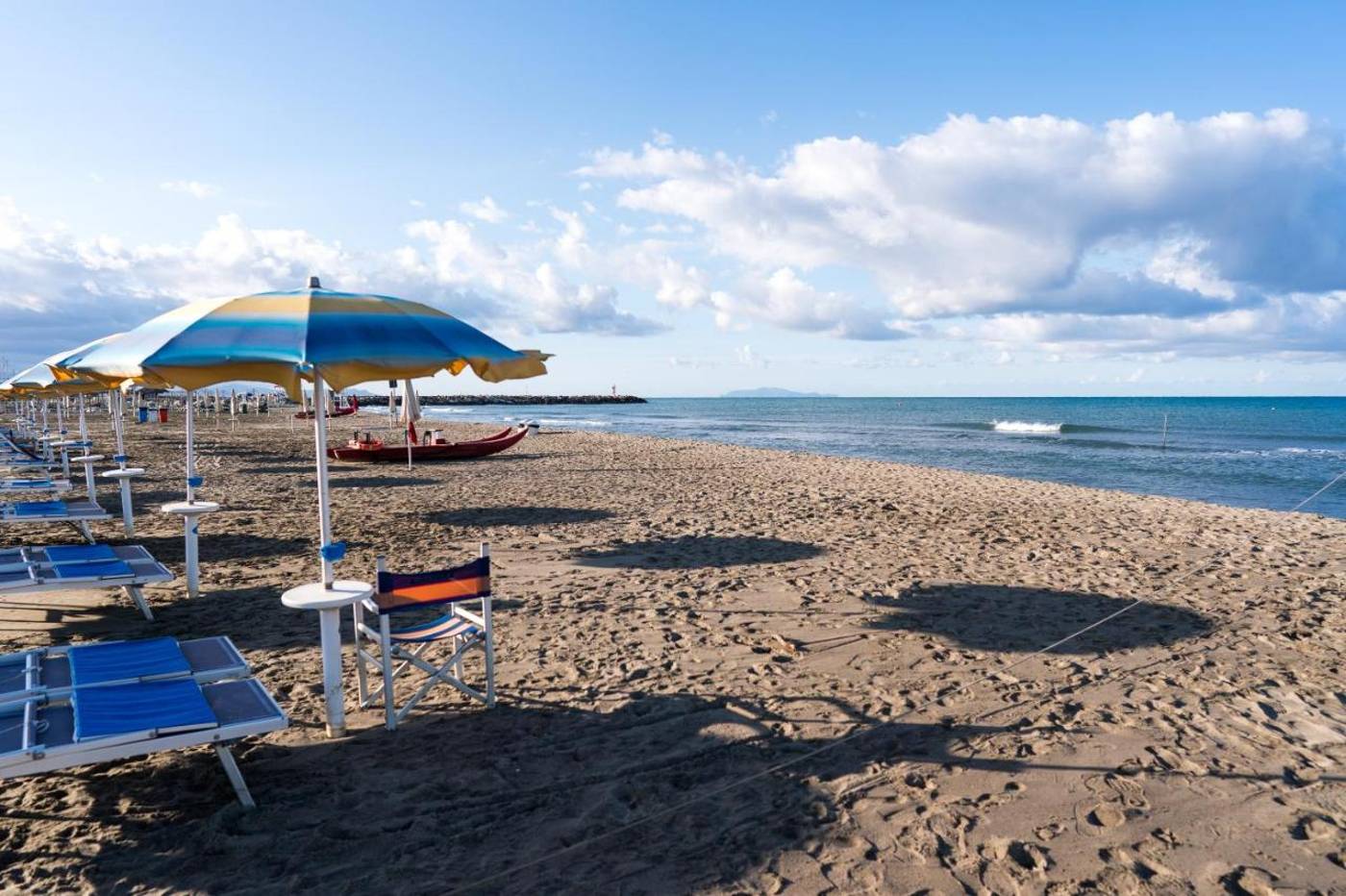 Lola-Piccolo-Hotel-Beach-34