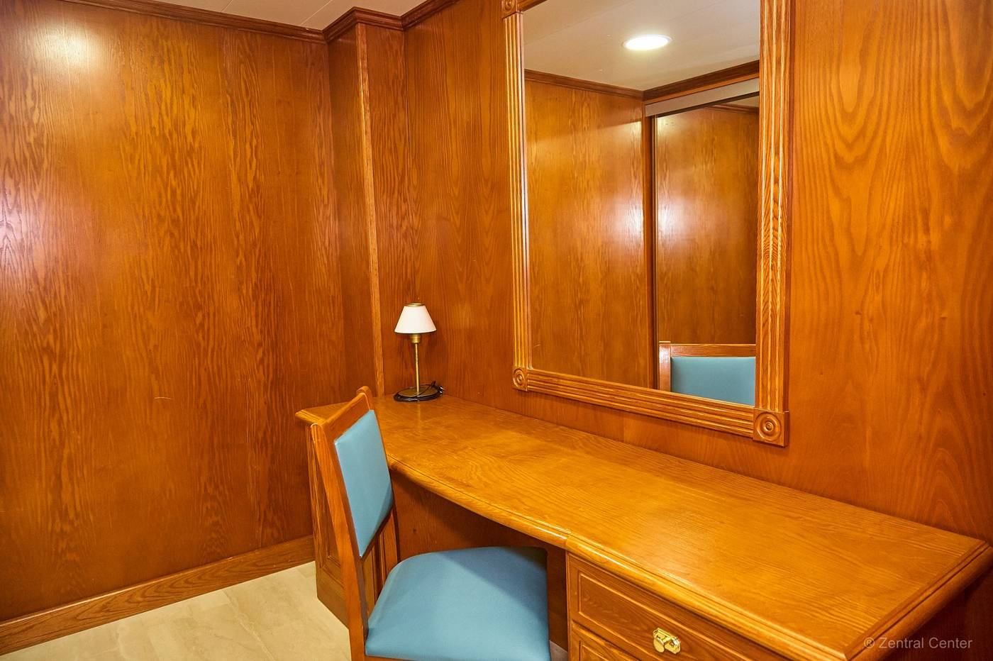 Zentral-Center---Adults-Only-Room-28